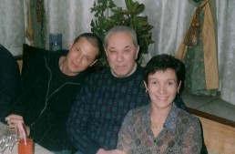 Дочь Екатерина и сын Алексей в гостях у Александра Иосифовича Хайта